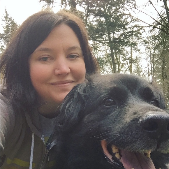 Meet your Posher, Emily - Picture 1 of 1